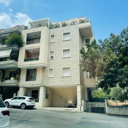 Hollyhouse Sassari